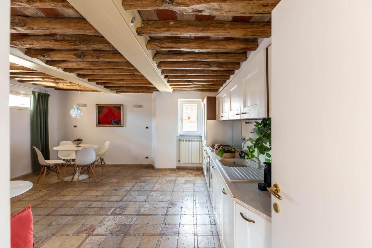 Iflat Penthouse In Campo De' Fiori Lägenhet Rom Exteriör bild