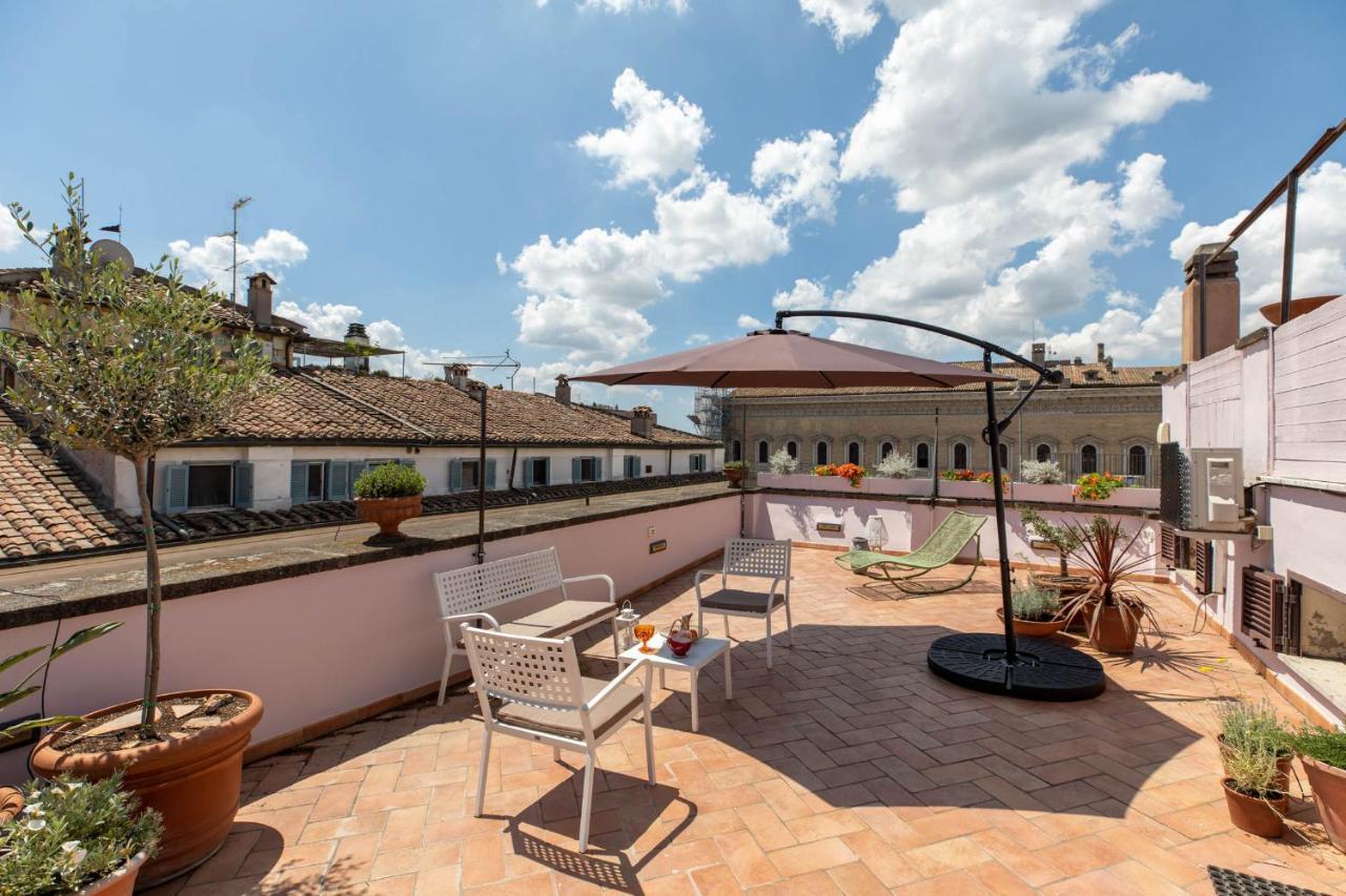Iflat Penthouse In Campo De' Fiori Lägenhet Rom Exteriör bild